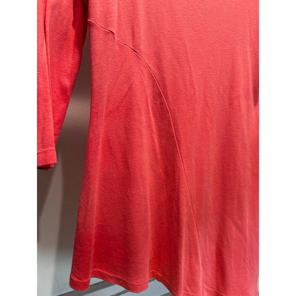 Barbara Lesser Women's Scoop Neck Asymmetrical Hem Blouse‎ Coral Size Medium - Picture 6 of 8